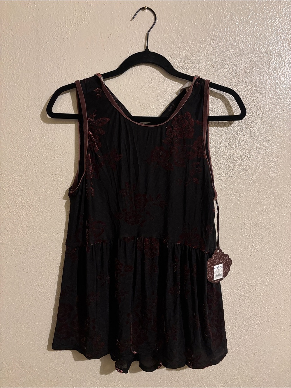 Knox Rose Black with Dark Burgundy Floral Velvet Burnout Sleeveless Camisole